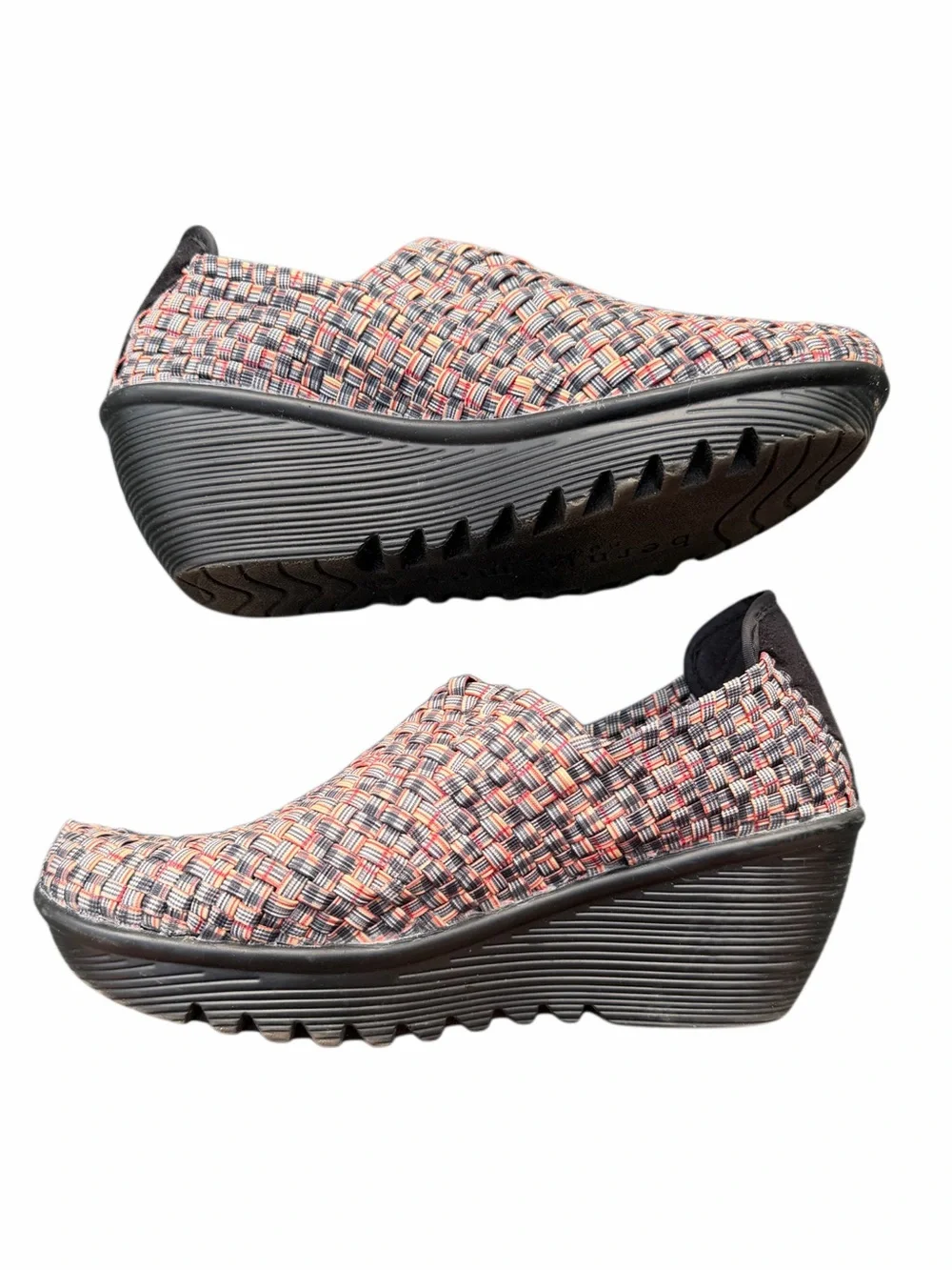 bernie mev. Multicolor Woven Slip-On Wedges — Black, Red, Tan